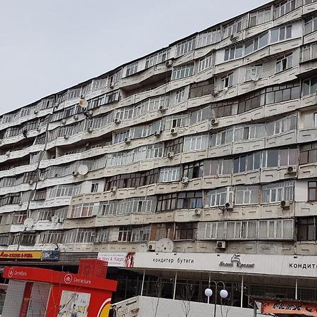 Flat In Central Бишкек Екстериор снимка